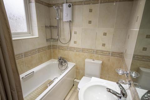 3 bedroom semi-detached house to rent, London HA0