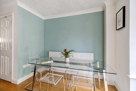 31 Bevan Gate, Bracknell, RG42 2BG