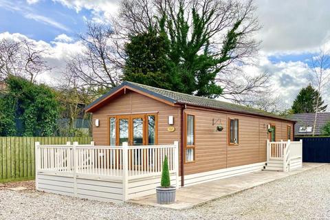 2 bedroom detached bungalow for sale, York YO32