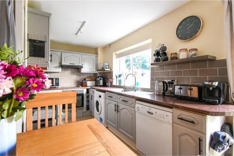 2 bedroom terraced house for sale, Rosebay Gardens, Hampshire RG27