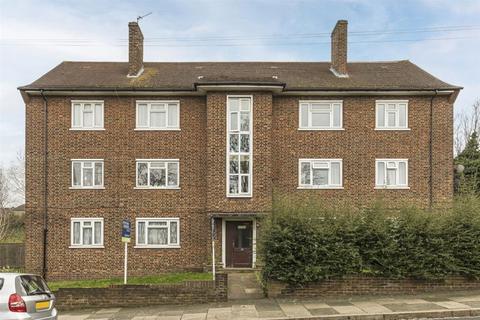 2 bedroom flat to rent, Invicta Road, London SE3