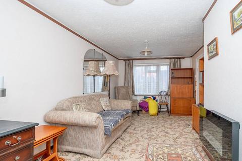 1 Boxted Road, Hemel Hempstead, HP1 2QH