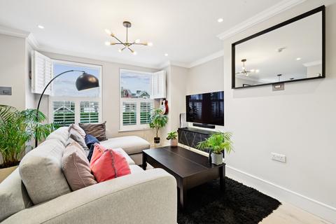 Flat 6, 2 Sutherland Road, London, W13 0DT