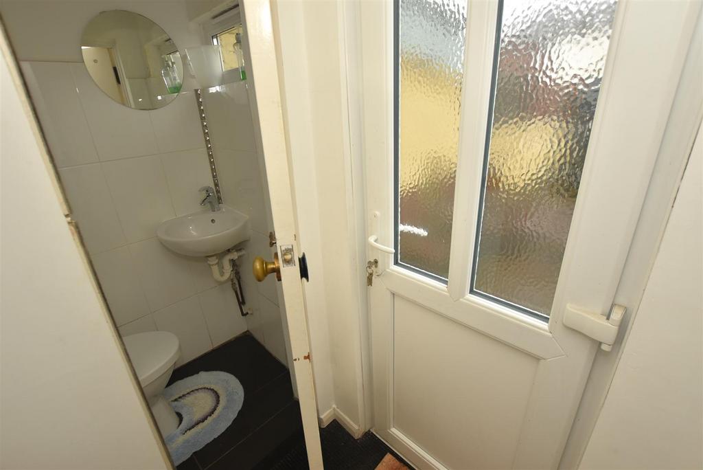 Cloakroom WC