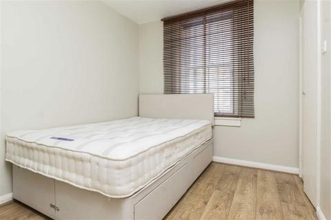 1 bedroom flat to rent, Martlett Court, London WC2B