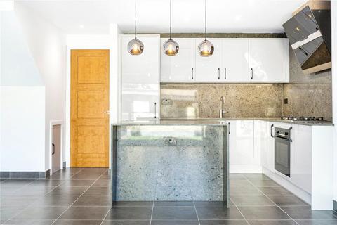 34 Pearscroft Road, London, SW6 2BB