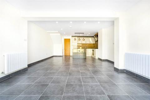 34 Pearscroft Road, London, SW6 2BB
