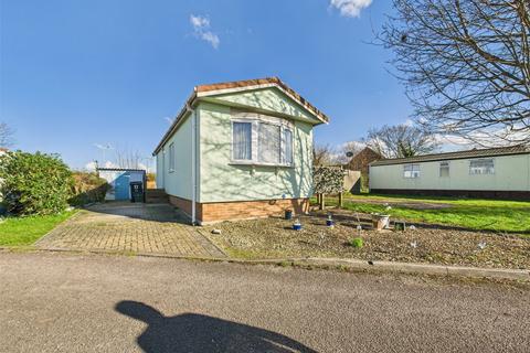 2 bedroom park home for sale, Quedgeley Court Park, Greenhill Drive, Tuffley, Gloucester, GL4