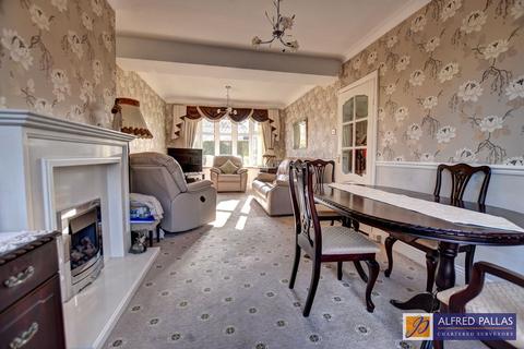 3 bedroom semi-detached house for sale, Louis Avenue, Fulwell