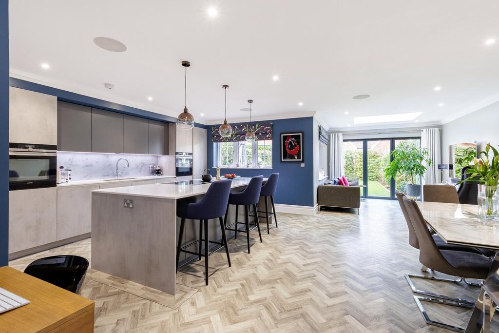 Kitchen/Dining