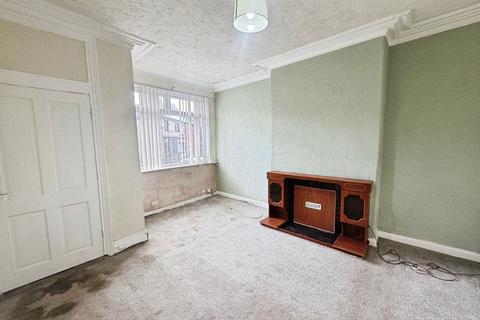 4 bedroom terraced house for sale, Ecclesburn Road, LS9