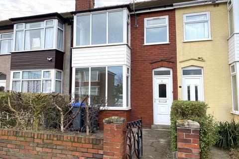 3 bedroom terraced house to rent, Lowesway, Blackpool FY4