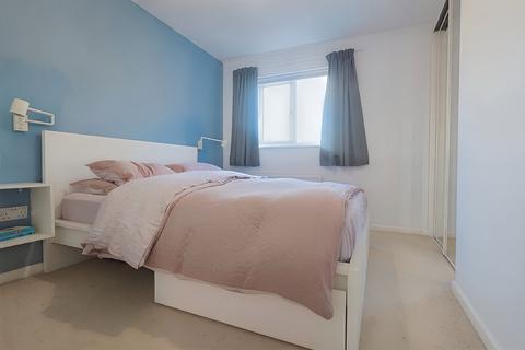 23 Barrington Close, Witney, OX28 5FJ
