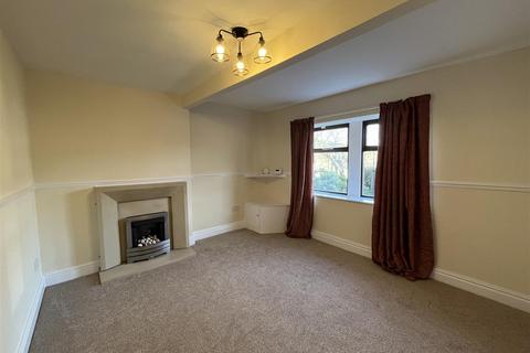 2 bedroom terraced house to rent, Huddersfield Road, Bradford BD12