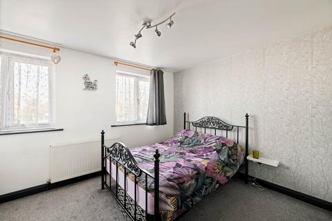 28 Firs Lane, Folkestone, CT19 4QE
