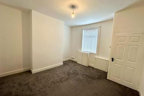 2 bedroom terraced house for sale, Ashton Road, Oldham