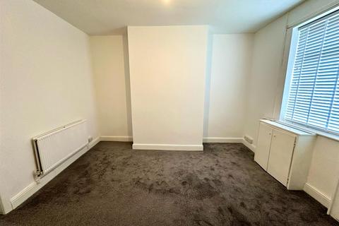 2 bedroom terraced house for sale, Ashton Road, Oldham