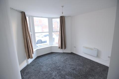 2 bedroom apartment to rent, Warbreck Drive, Blackpool