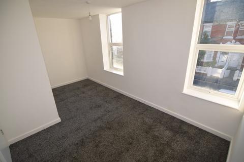 2 bedroom apartment to rent, Warbreck Drive, Blackpool