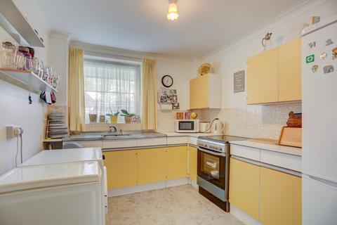 2 bedroom flat for sale, Greenacres, Preston Park Avenue, Brighton, BN1