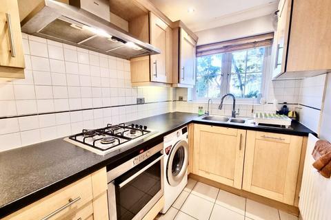 2 bedroom semi-detached house for sale, Farm Close, Maidenhead SL6