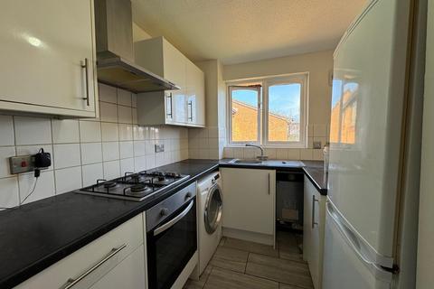 2 bedroom flat to rent, Pempath Place, Wembley, HA9