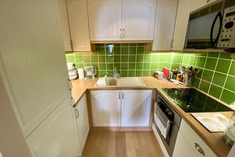 1 bedroom flat for sale, Flat 22, Bayview Court, Sandown Road, Sandown, Isle of Wight