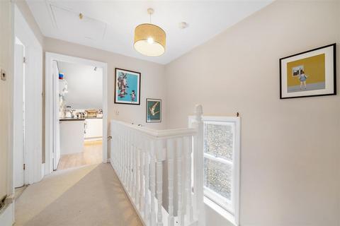 1 bedroom flat to rent, Gatestone Road, Crystal Palace, SE19