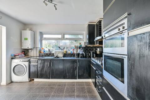 4 bedroom terraced house for sale, Hazelbank Road, Catford, London, SE6