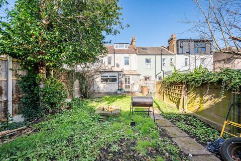 4 bedroom terraced house for sale, Hazelbank Road, Catford, London, SE6