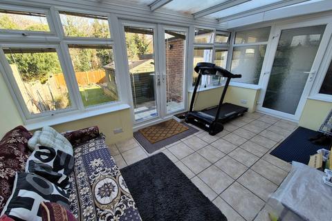 3 bedroom semi-detached house for sale, Eaton Valley Road, Luton, Bedfordshire, LU2 0SN