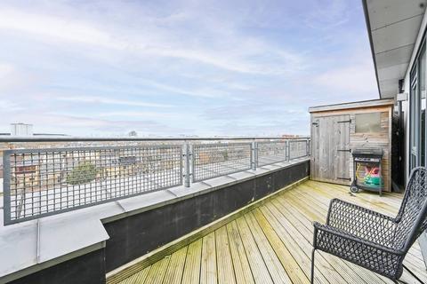 Axminster Road, Holloway, London, N7