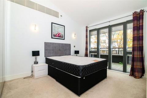 2 bedroom apartment for sale, Albany Court, Chiswick W4