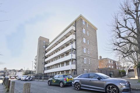 29 Gravenel Gardens, London, SW17 9RU