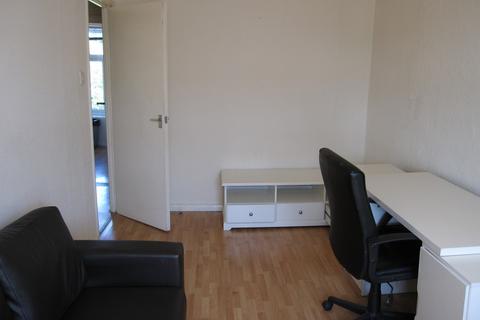 1 bedroom flat to rent, West Green Road, London N15