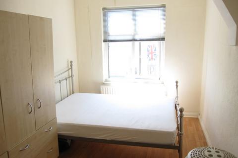 1 bedroom flat to rent, West Green Road, London N15