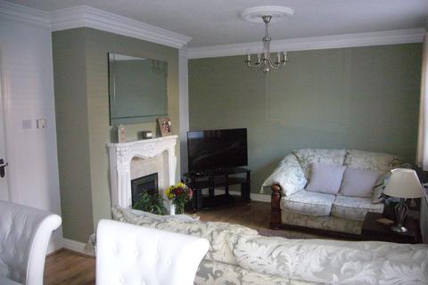 3 bedroom detached house for sale, Applegarth, Gilberdyke, Brough, HU15 2YE