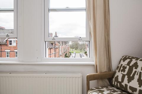 1 bedroom apartment for sale, Mountfield Gardens, Tunbridge Wells