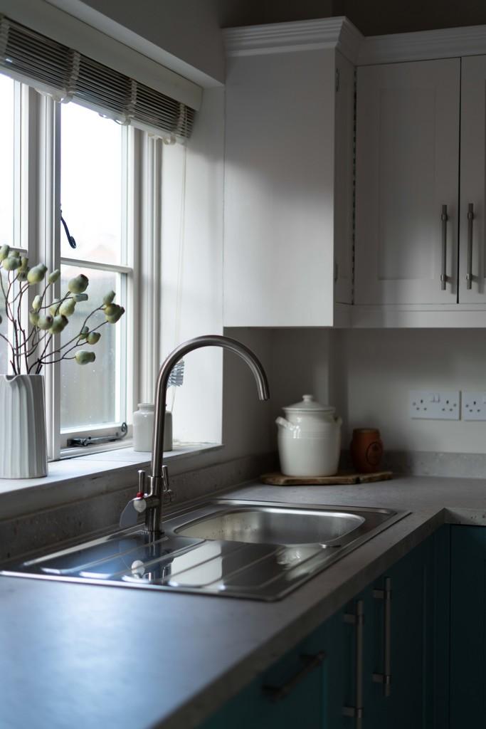 4 Canadian Avenue, CH2 3 HH-19