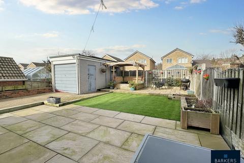 4 bedroom semi-detached house for sale, Moat Hill, Birstall, Batley