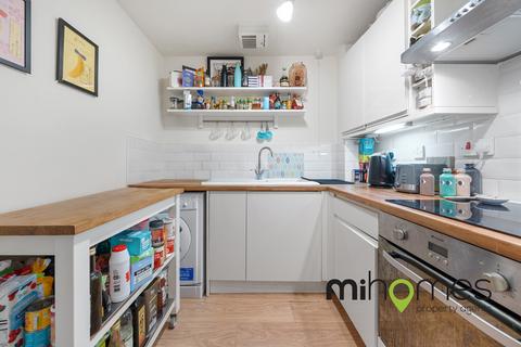 1 bedroom flat for sale, Winterburn Close, London