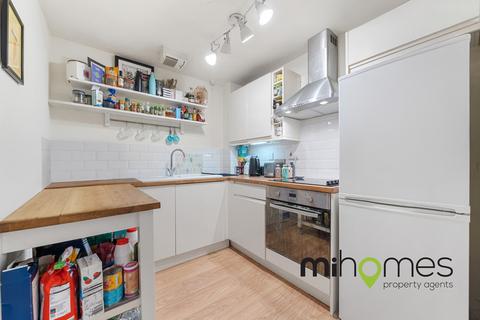 1 bedroom flat for sale, Winterburn Close, London