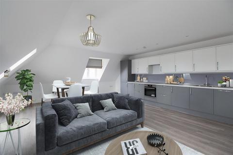 2 bedroom penthouse for sale, Reed Pond Walk, Haywards Heath