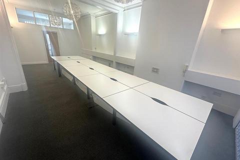 Office to rent, Harrogate Road, Leeds