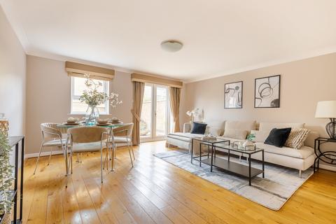 2 bedroom maisonette for sale, Schooner Close, London