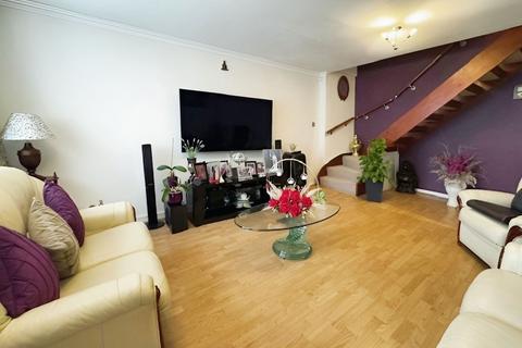 56 Rivington Crescent, London, NW7 2LF