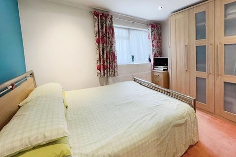56 Rivington Crescent, London, NW7 2LF