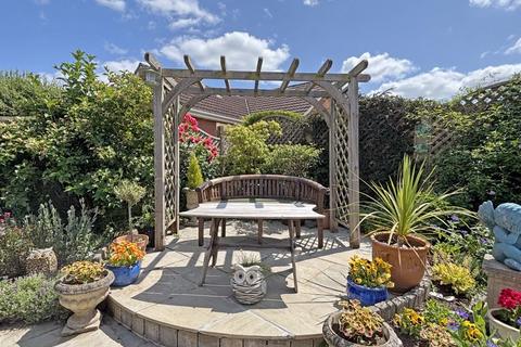 33 Beech Hill, Wellington, TA21 8ES