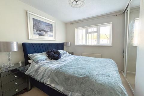 53 Clos Ogney, Llantwit Major, CF61 2SN