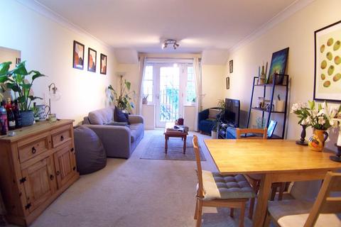 2 bedroom apartment for sale, Shire Oak Road, Leeds